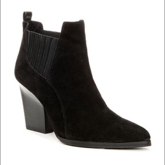 Donald J. Pliner ‘Vale’ Pull On Black Suede Bootie